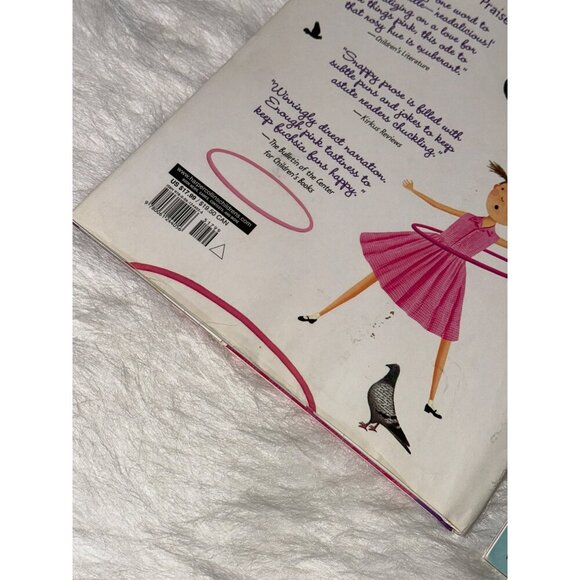 Pinkalicious and Aqualicious by Victoria Kann Children's Books - Picture 5 of 7